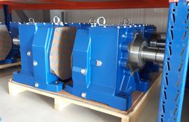 Inline helical gearboxes